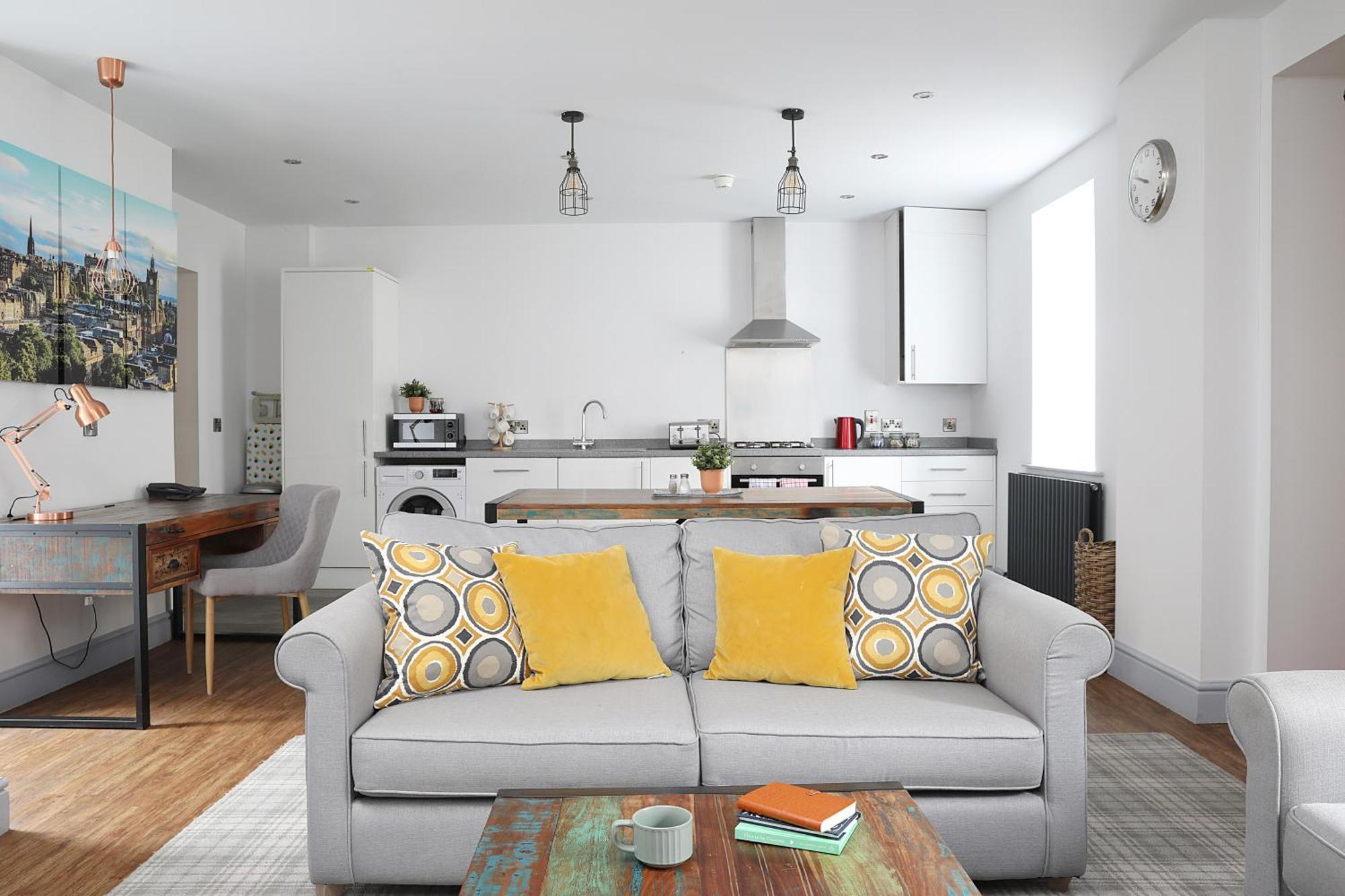 Cairn Hotel & Apartments — Photos 2
